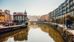 Reformas de pisos antiguos en Bilbao: guía completa y tendencias